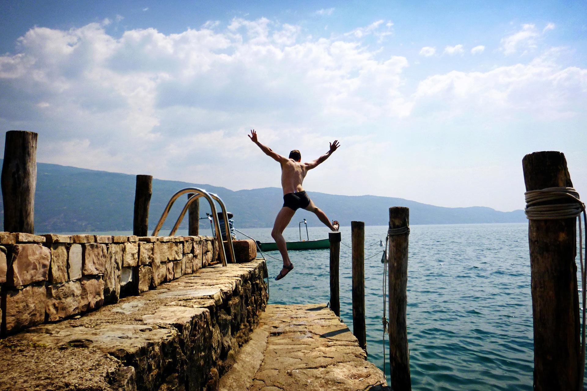 lago-di-garda-torri-del-benaco-residence-ca-del-lago.jpg