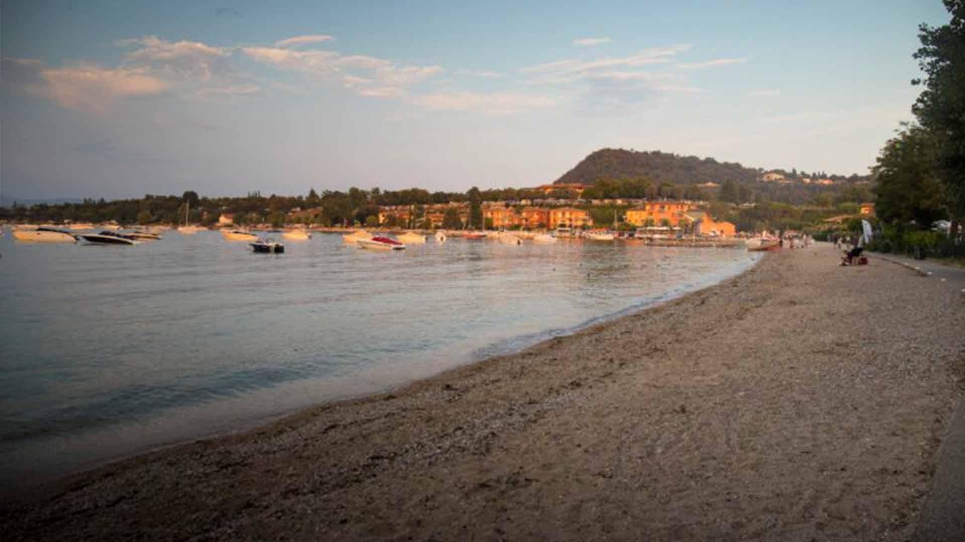 SpiaggiaPisenze-Manerba.jpg