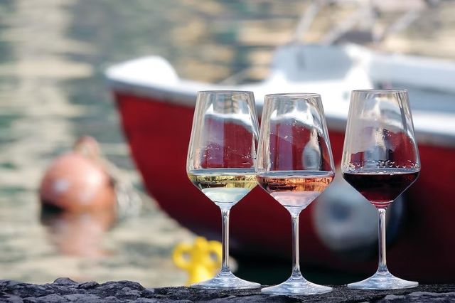bardolino_e_chiaretto.jpg bardolino_e_chiaretto.jpg
