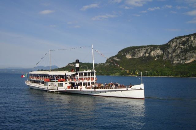 Battello_a_vapore_Lago_di_Garda.jpg