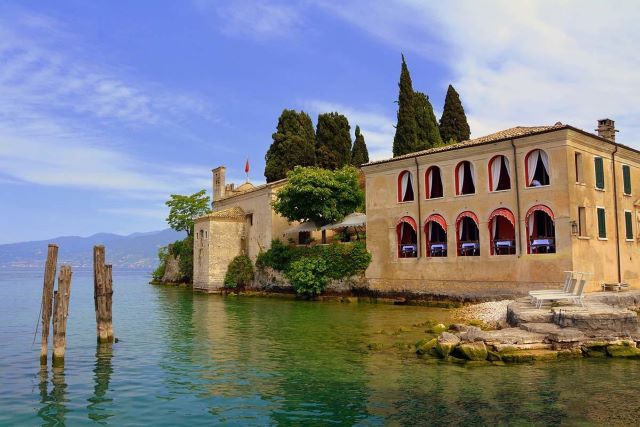 Locanda_San_Vigilio.jpg Locanda_San_Vigilio.jpg