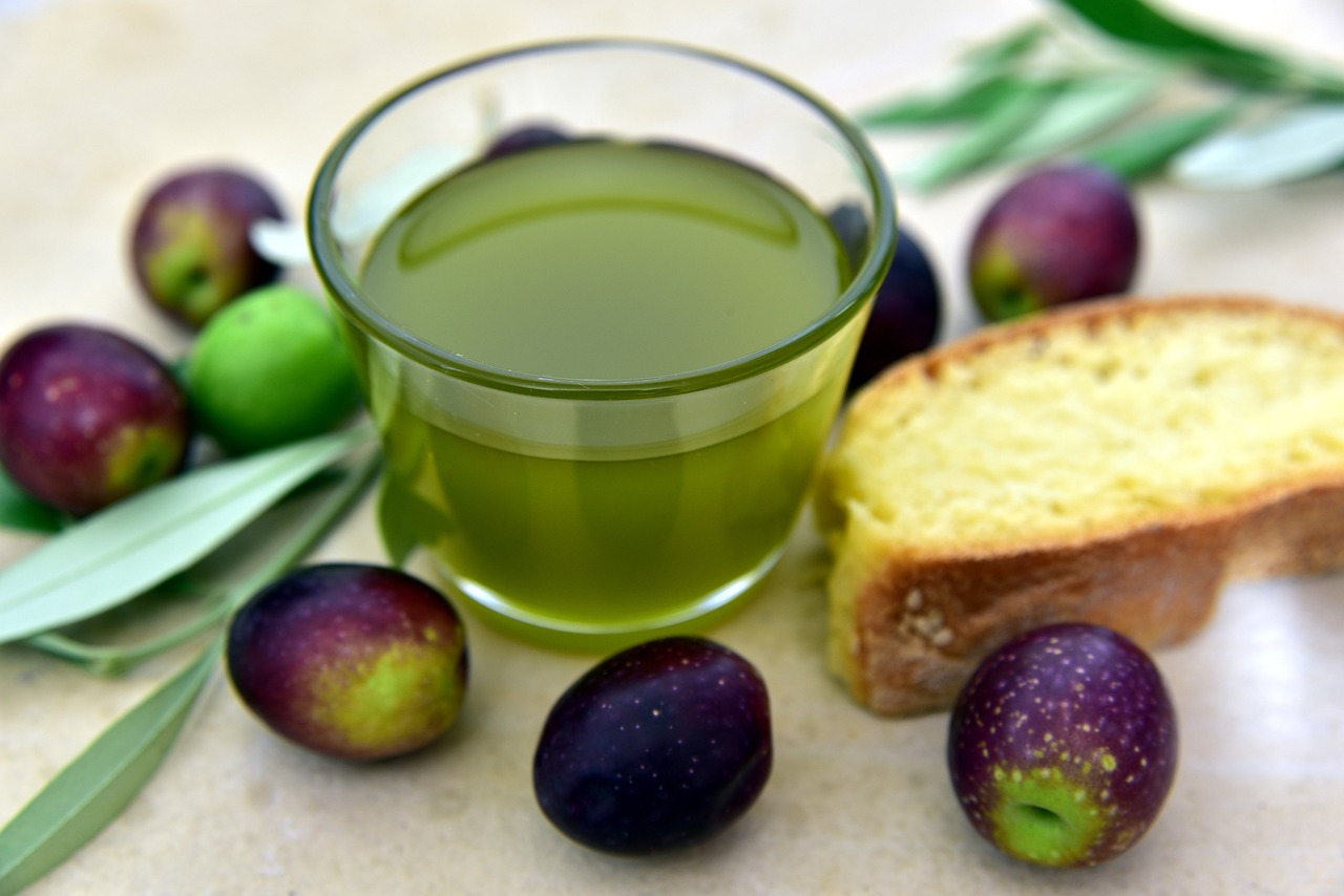 olive-oil-3803168_1280.jpg