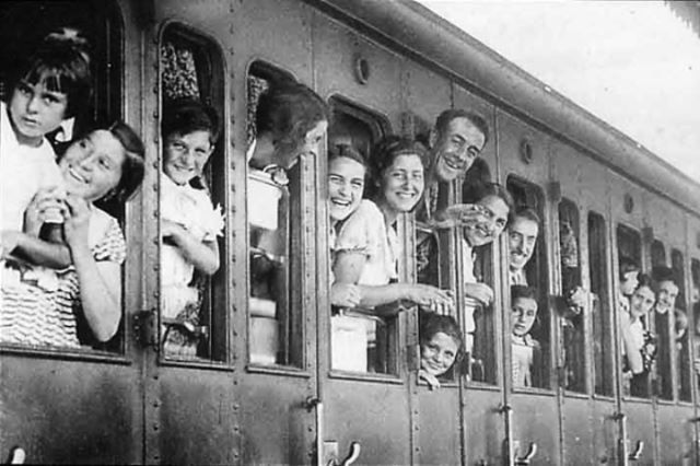 Treni_di_Ferragosto.jpg