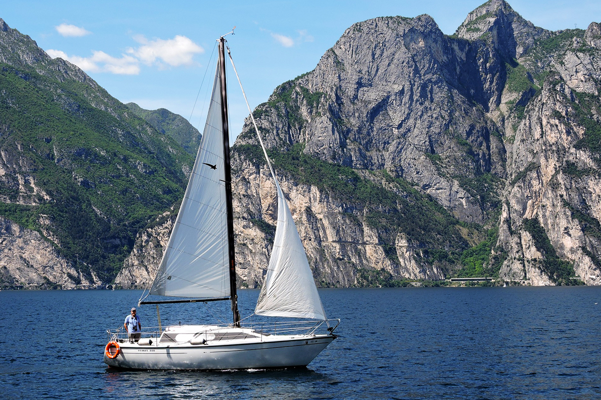 vela-sul-lago-di-garda.jpg